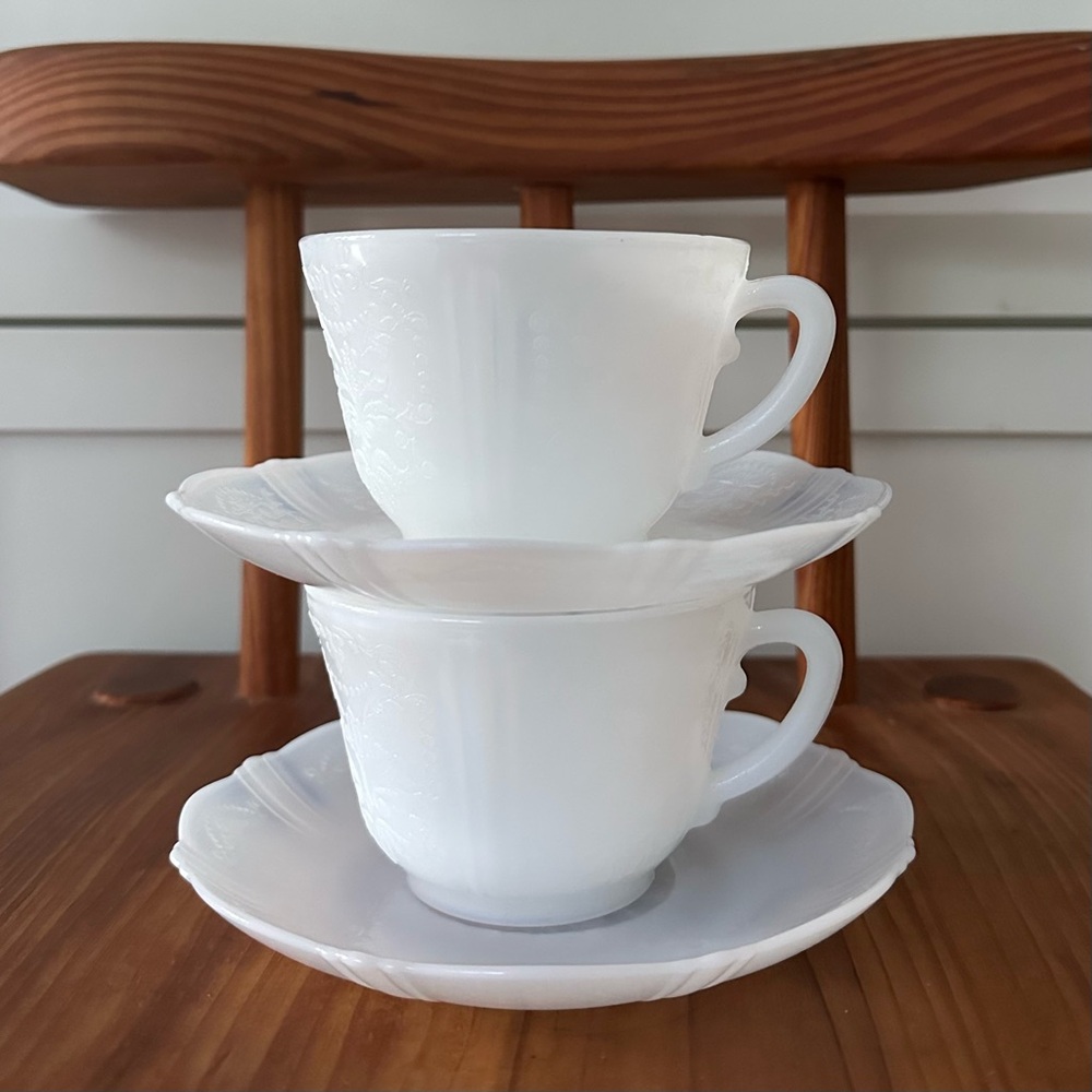 Set of 2 Macbeth Evans Glass Company American Sweetheart Cup and Saucer Vintage②
